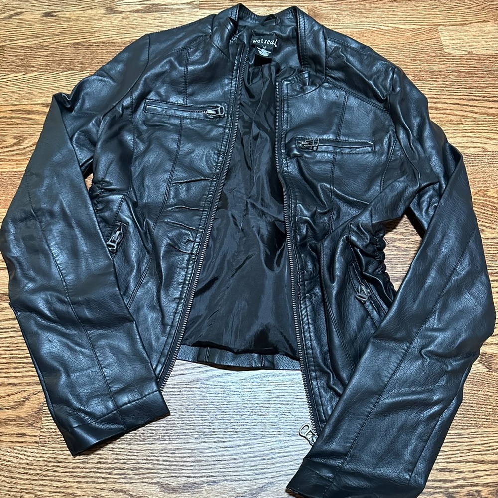 Size medium wet seat pleather jacket